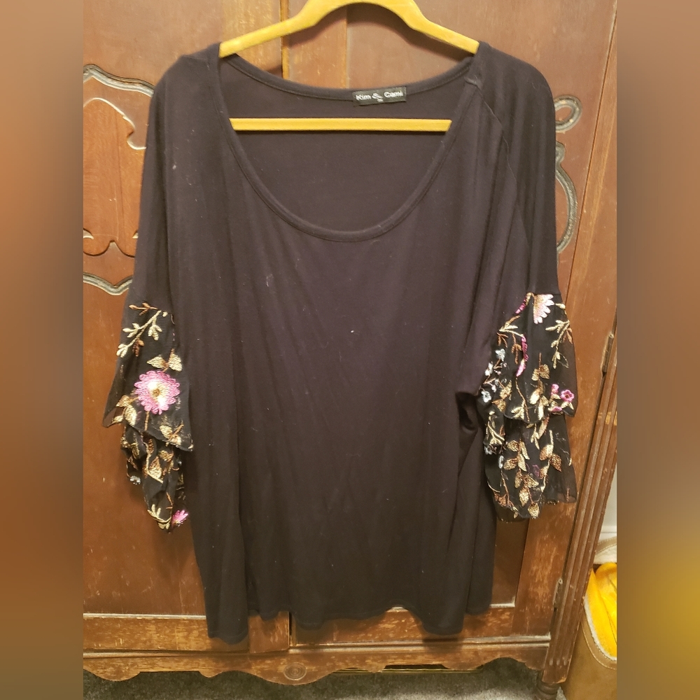 Kim & Cami 3x Shirt